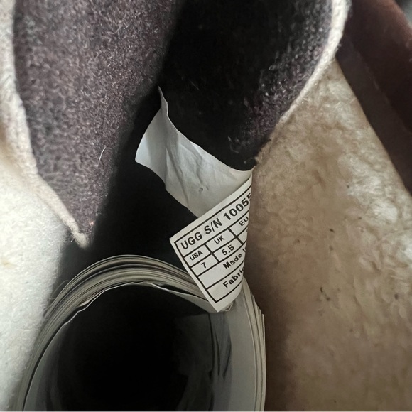 Ugg Australia wool and leather water proof knee high boots. Size 7 womens - Picture 9 of 9